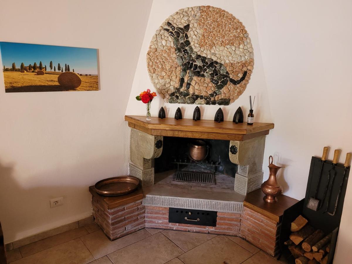 Вилла Il Casale Di Lucullo Лучиньяно Экстерьер фото